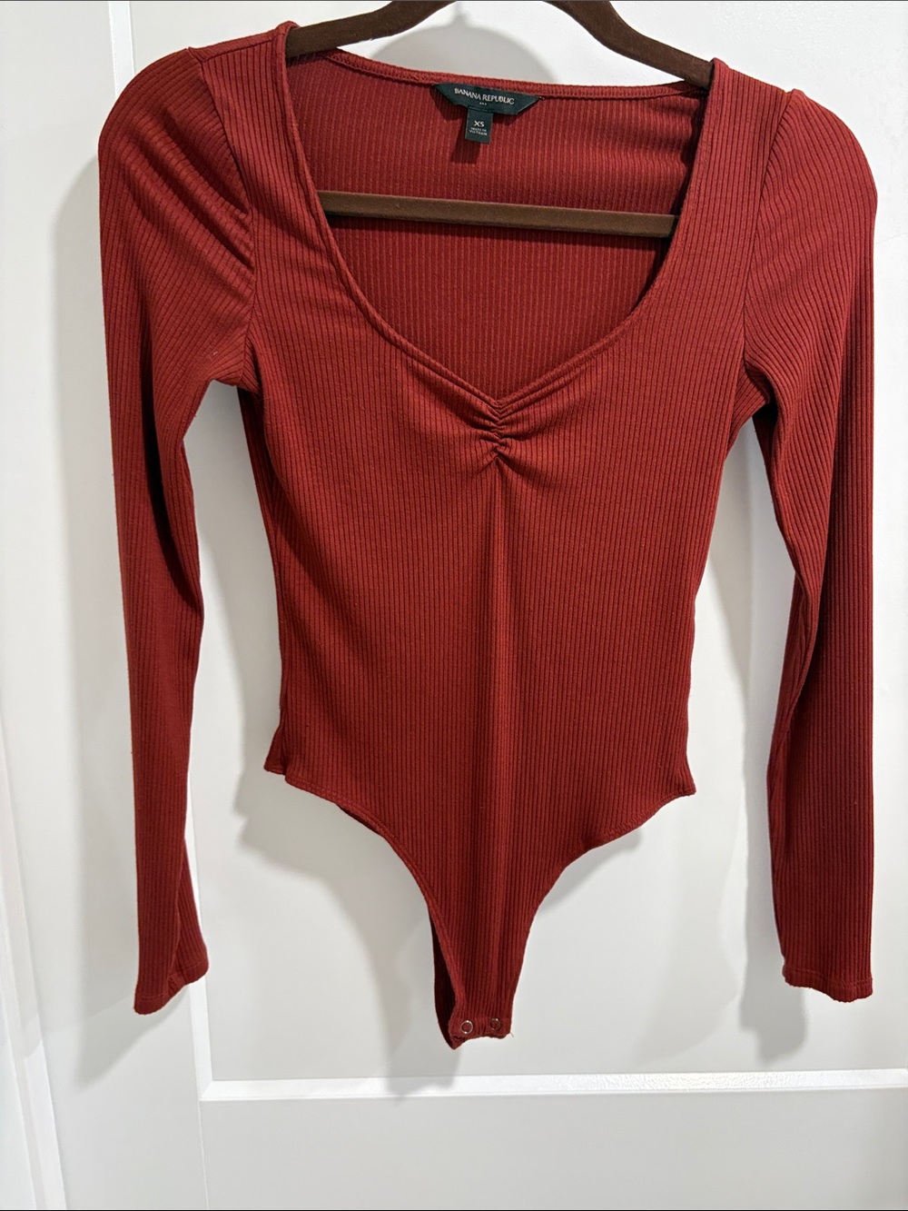 Banana Republic Women's Ribbed Long-Sleeve Bodysuit in Rust